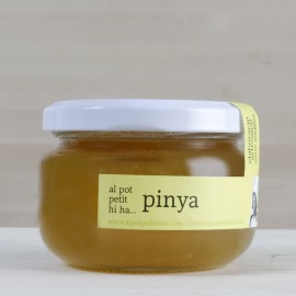 Melmelada de pinya Al pot petit hi ha. format de 125 g. 