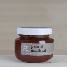 Melmelada de pebrot escalivat Al pot petit hi ha de 65 g.